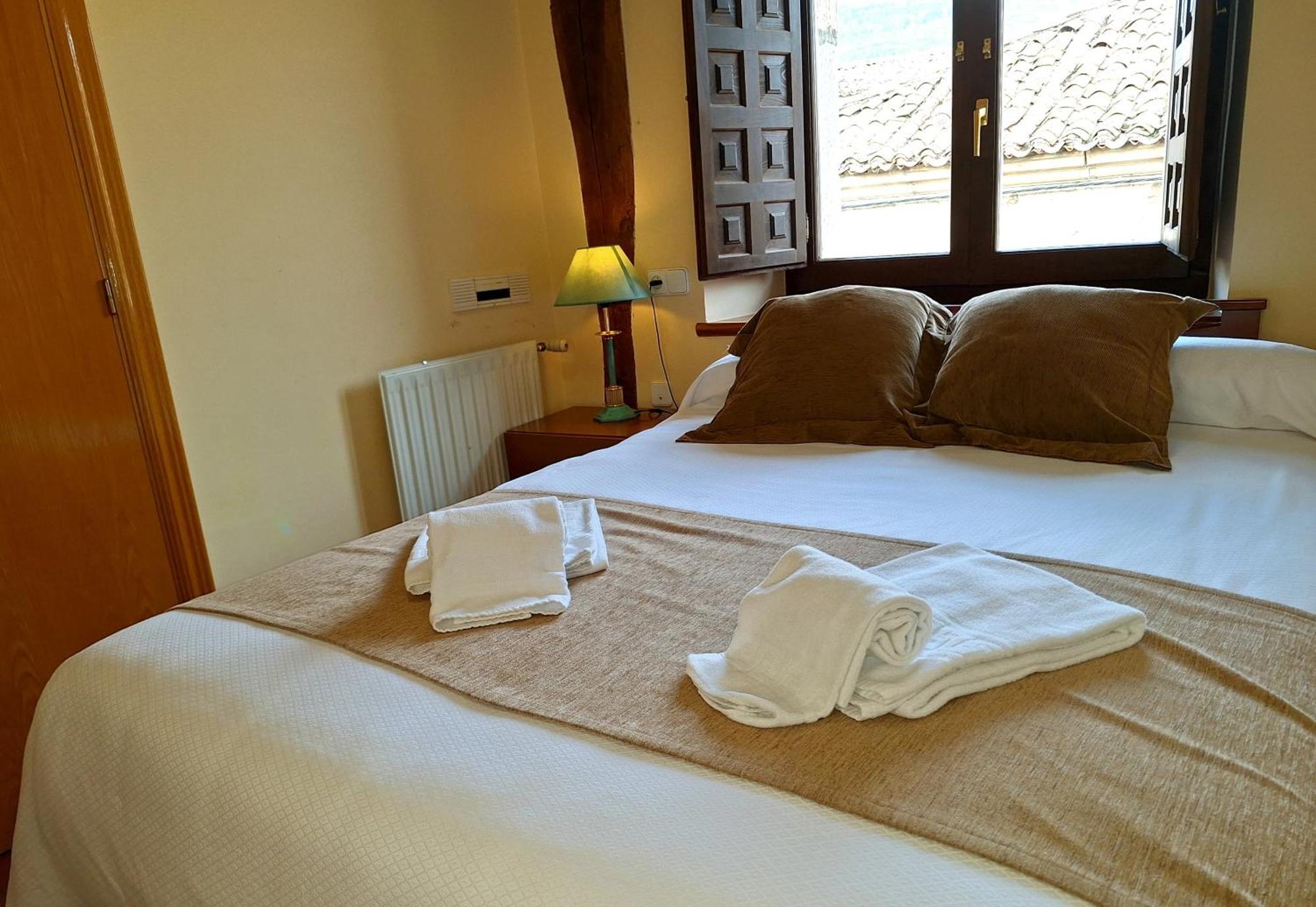 Hostal Rio Duero Molinos de Duero Zewnętrze zdjęcie
