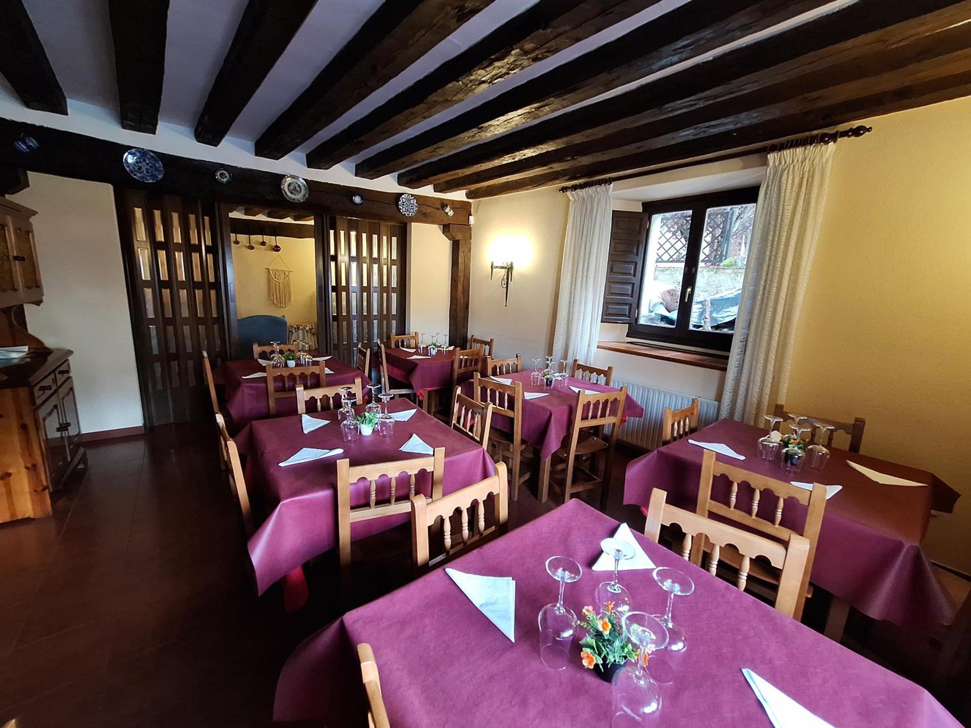Hostal Rio Duero Molinos de Duero Zewnętrze zdjęcie